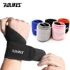 Polssteun AOLIKES 1PC Verstelbare polsband Carpaal Tunnelbrace Polssteun Sport Tendinitis Pijnbestrijding voor artritis Polsbandage Wrap YQ240131