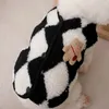 犬のアパレルファッション格子縞のフリースペット子犬服コートジャックベスト犬服の衣装かわいい冬のヨーキーコスチューム