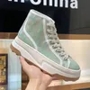 مصمم أحذية غير رسمية لعام 1977 أعلى قماش طباعة Lplatform Fashion Lace Up Outdoor Sneakers