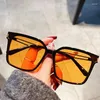 Lunettes de soleil mode grand cadre carré femmes pour hommes 2024 lunettes de soleil design vintage punk orange lunettes UV400