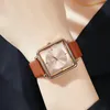 Женские часы высококлассные модные легкие легкие роскошные квадратные досуга Кварцевый ремень Водонепроницаемые часы e4 e4