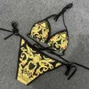 Kvinnors badkläder Ny Sexig baddräkt Golden Floral Print Tvåbit Bikini Kvinnlig brasiliansk bather baddräkt 2023 Kvinnor Badkläder Beach Biqunis J240131
