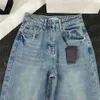 Crachá de metal calças jeans femininas designer de moda senhora reta hiphop calças streetwear