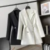 Trench Fashion Trench Coat Dress Women 2022 Ny Spring Autumn Windbreaker Coat Kvinnlig storlek 4XL Black White Belt Blazer Vintage