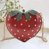 Borse da sera Borsa a fragola Borsa elegante casual Borsa a tracolla in pelle PU Portafoglio a forma di frutta per eventi femminili da sposa Festa di viaggio