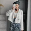 Blazers vrouwen punk gothic bijgesneden blazer met metalen keten Harajuku Design Streetwear Chic Patchwork Suit Office Lady Commute Short Coat