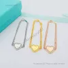 Collier de bijoux de créateurs Bracelet Earnail Set pour femmes européennes et américaines Diamond Heart Pendentif Bijoux de mode Bijoux Fille Cadeau de vacances avec boîte