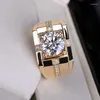 Cluster Rings Classic Luxury Zircon Men's Wedding Ring Gold Plated Domineering Engagement Cocktail Party Jycken Jubileumsgåva