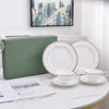 Ensemble de tasses et soucoupes en céramique à bords dorés, Style européen, en Relief blanc, vaisselle de cuisine à domicile, boîte-cadeau de thé exquise