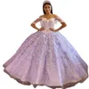 2024 Lilas Quinceanera Robes Robe De Bal Hors Épaule Dentelle Blanche Appliques Perles De Cristal Manches Courtes Tulle Broderie Robe De Soirée Robes De Soirée De Bal Dos Avec Arc