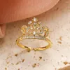 Anelli a grappolo Mafisar Anello con corona in zircone placcato in oro di alta qualità Moda delicato rame Accessori per gioielli da donna per feste Regali