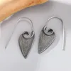 Dangle Oorbellen Creatieve Antieke Driehoek Metalen Spiraal Voor Vrouwen Sieraden Cadeau 2024 Eenvoudige Lange Haak Dames Etnisch