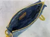 Jeansblaue MINI-Tasche POCH ACCE Iconic Fashion Damen CANVAS-Beutel Abend-Clutch Zippy Chain Wallet Münzgeldbörse Telefon-Umhängetasche Portemonnaie Größe 15,5 x 10,5 x 4 cm