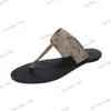 Fivela de ouro flip flops lona couro tanga sandália chinelos mulheres praia slides designer plana sapatos casuais senhora mocassins 2024 verão carta apartamentos salto piscina slides