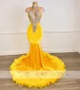 Gula balklänningar för svarta flickor Veet Crystal Beading Feathers Birthday Party Dress Plus Size Robe de Soiree 326 326