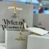 디자이너 Viviennes Westwoods Vivenne Westwoods Jewelry Vivienne West Mint의 황후 Dowager green threedemensional Orb Planet Necklace Womens Womens Me