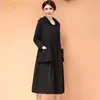 Trench da donna Ruffles Giacca a vento lunga Temperamento Autunno Cappotto con cappuccio Donna 2024 Madre di mezza età Moda 6XL Primavera Elegante