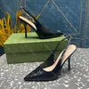 Butów sukiennych projektanci Sandały Patent skórzany przycisk mody Lady Slingbacks 10 cm wysokie obcasowe przyjęcie weselne Buty 35-43 Stiletto Obcowanie Sandał z pudełkiem