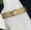 Clássico retro carta pulseira pulseira masculino feminino banhado a ouro pulseira larga manguito luxo designer jóias festa de casamento amantes presente