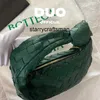 Italia Jodie Hangbag Botte tejido 2023 nuevo Mini pequeño mediano Jodie bolso de cuero de oveja Color