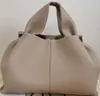 Sacs de créateurs Sacs de luxe Femmes Sac Nuage Sac en cuir de haute qualité Sac de boulette classique Sac à bandoulière Sac de loisirs quotidien Sac sous les bras classiqueUne niche