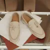 Sandales de créateur Pantoufles Diapositives Appartements d'été Sexy Chaussures à plateforme en cuir véritable Dames Plage Élégant sans effort 2 sangles avec boucles dorées ajustées Femmes