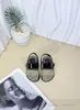 Designer kindersandalen INS baby jongens meisjes brief zomerschoenen sandalen INS kids antislip zachte bodem outdoor slipper EUR21-28 S1133