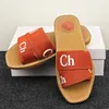 Designer-Sandale für Damen, Plateau-Sandalen, Sandale, Slides, Schuhe, dicker Boden, Sommer, flacher Absatz, Hakenschlaufe, lässiger Strand, Schnalle, echtes Leder, hohe Qualität, mit Box