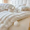 ハイエンドトスカーナフェイクファーウォーム秋の冬の寝具セット白い太い暖かさダブル羽毛布団カバー居心地の良い掛け布団セット240226