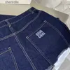 Kurtki damskie kobiety dżinsowe haftowane spódnice powłoka dwuczęściowa projektant MIU Jackets Casual Denim Spódnica 240301