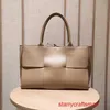 Botte Venetas Arco Sacs fourre-tout Sacs à main en cuir véritable 2024 Sac Automne-Hiver Nouveau Grand Sac Sac fourre-tout tissé Femme Cuir véritable Simple et polyvalent LargeHB2 avec logo