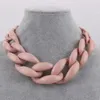Trendiga stora akrylrosa chokerhalsband för kvinnor vintage harts chunky kedja krage halsband hängar smycken fest gåvor 240229
