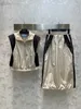 Tvådelad kläddesigner PRA Brand Nylon Series Color Matchande kostym Stående krage ärmlös kappa + elastisk hög midjepaket höft kjol designer kvinnors kläder