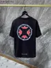 Erkek Tişörtler Lüks Klasikler Tişörtler Satış Moda Tasarımcıları Marka Mürettebat Boyun Kısa Kollu Erkekler Kadın T-Shirts Horseshoe Sanskrit Çapraz Baskı Tshirt 240301