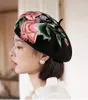 Berets 202412-shi Ins Chic Winter Designer Ethnic Style Passionate Red Flowers Wool Felt Lady Beret Hat Women Leisure Painter Cap