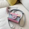 Akşam çantaları kadın sevimli kontrast renkler kamera şekli debriyaj bayanlar rahat mini crossbody çanta küçük omuz çantası messenger