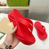 Tasarımcı İzleyiciler Kadın Platform Ayakkabıları Yaz Slaytları Lüks Moda Sandalet Kauçuk Flip Flops Toe Klipli Su Geçirmez Seksi Parti Kalın Topuk 5.2cm Pantoufle Kaydırıcılar