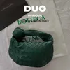 Italia Jodie Hangbag Botte tejido 2023 nuevo Mini pequeño mediano Jodie bolso de cuero de oveja Color