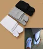 1Pairs Japanese Flip Flop Sandal Split Toe Socks Unisex Two Finger Socks Black White Grey Kimono Ninja Geta Crew11191300