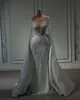 2024 Vestidos de novia de sirena de lujo Vestidos de novia Faldas con cuello en V Ilusión Mangas largas Apliques de encaje completo Cuentas de cristal Tallas grandes Tren desmontable africano