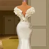Vintage Dubai perles sirène robes de mariée Sexy hors de l'épaule élégant Satin volants robes de mariée Vintage robe de mariée