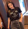 高度なバージョン女性Tシャツフランストレンディ服2 cレターグラフィックプリントカップルファッションコットンラウンドネックxxxl 4xl半袖トップスデザイナーTEES3401