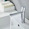 Rubinetti per lavandino del bagno Becola Lavandino Rubinetto del bagno Rubinetto per lavabo con acqua calda e fredda montato sul piano Spazzola Spazzola dorata Nero opaco Lavabo Rubinetto per lavabo Gru Q240301