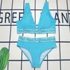 Schwarzer roter Bikini-Set-Designer-Frauen-Zweiteiler-Badeanzug Neuer ärmelloser Badeanzug mit tiefem V-Ausschnitt Sommer-Strand-Badeanzug