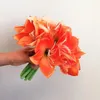 Свадебные цветы 2024 Прибытие Уитни 8 10 дюймов Классический Стиль Оранжевый Букет Кливии Яркий Цвет Подружка Невесты Рука Держит