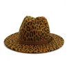 Berretti QBHAT Europeo US Autunno Inverno Stampa leopardata Jazz Cappelli Fedora con fibbia per cintura Decor Uomo Donna Panama Trilby Cappello in feltro di lana