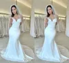 Abiti da sposa eleganti a sirena semplici taglie forti Sweetheart Raso drappeggiato pieghe Abiti da sposa senza schienale Corte dei treni Abiti di seconda accoglienza Personalizzati