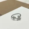 Desginer Van Cleff Armband VCAS Clover Fanjia smycken Flower Ring Full Diamond Clover Ring High Version High Quality Sweet Style Jewelry