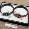 Designer Viviennes Westwoods Vivenne Westwoods Jewelry Western Impress Dowagers Automne et Winter Black Red Plaid Collier pour les mineurs féminins High Grade