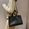 Designer-Handtasche, Damen-Schulter-Umhängetasche, modische Einkaufstasche, luxuriöse Handtasche mit großem Fassungsvermögen, klassische Einkaufshandtasche mit Echtheitszertifikat in Schwarz